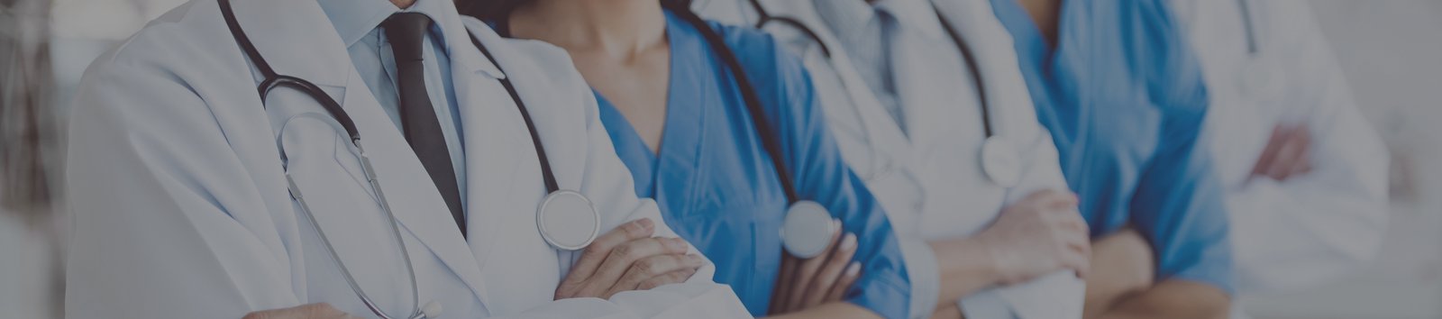 How the Right Medical Scrubs Improve Performance and Patient Care